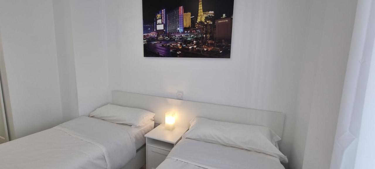Apartamentos Tanez Santurce A Мадрид Екстер'єр фото